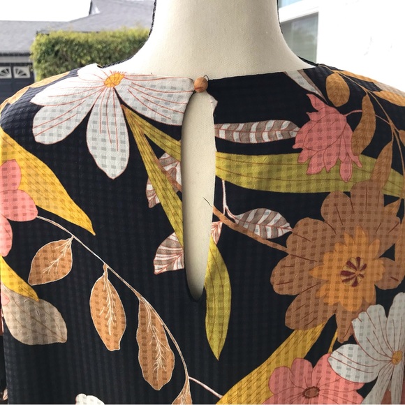 WHO WHAT WEAR floral baby doll style dress - Picture 7 of 12